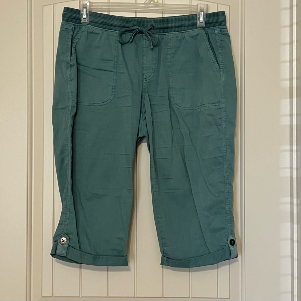 Dusty Teal Capris